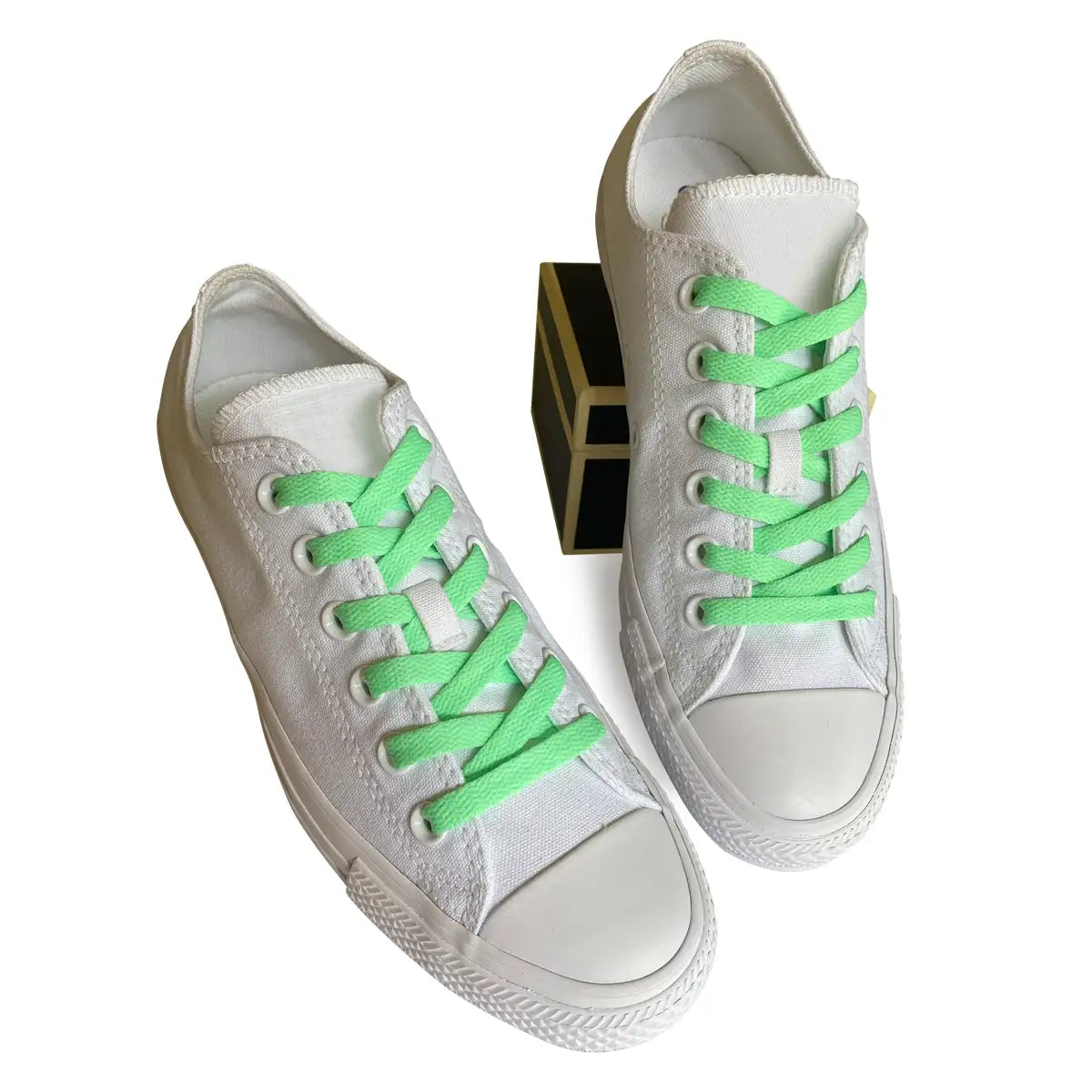 schnuersenkel-sneaker-gruen-hell