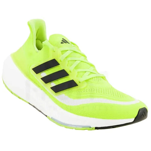 Adidas Ultraboost Laufschuh mit ovalen Schnürsenkeln