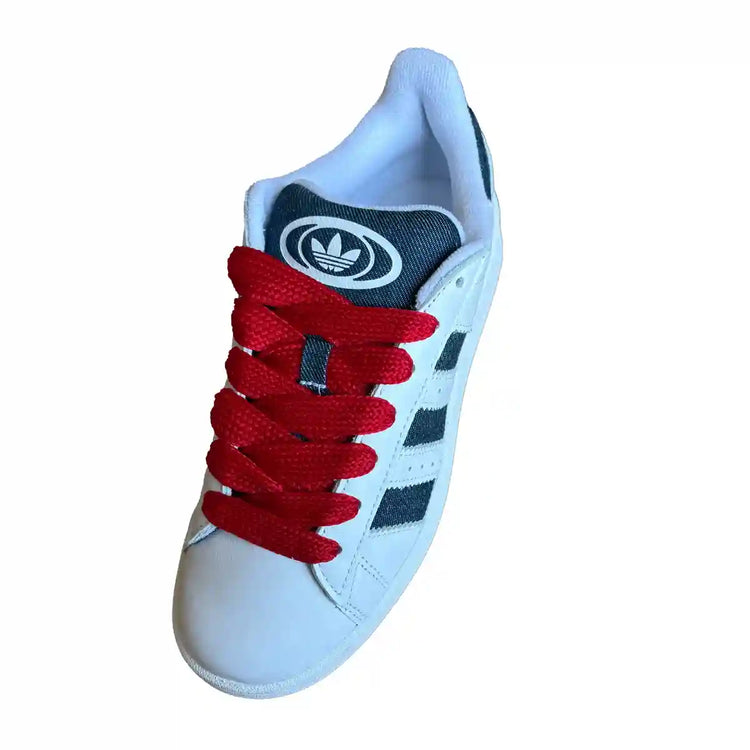 Adidas Campus 00s mit 2 cm breiten roten flachen Schnürsenkeln