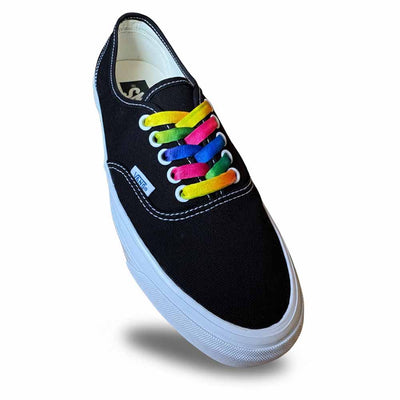 VANS Authentic Schnürsenkel – Flach Standard 8mm breit, Regenbogen